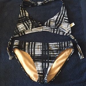 LAST CALL! Newport News Black/White Bikini 6